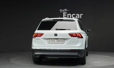 Volkswagen Tiguan 2020, 62146 км, за 14403.7 USD