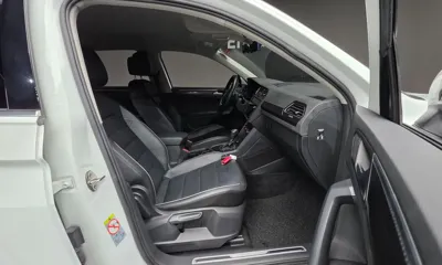 Volkswagen Tiguan 2020, 62146 км, за 14403.7 USD - фото 10