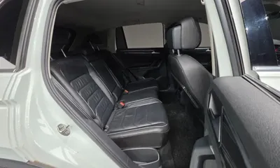 Volkswagen Tiguan 2020, 62146 км, за 14403.7 USD - фото 19