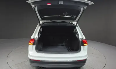 Volkswagen Tiguan 2020, 62146 км, за 14403.7 USD - фото 20