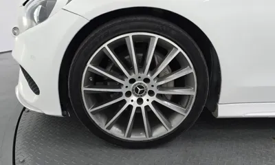 Mercedes-Benz C-Class 2017, 178089 км, за 10502.82 USD