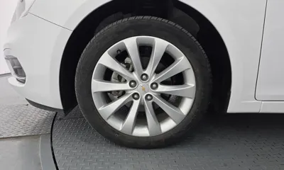 ChevroletGMDaewoo Cruze 2016, 24190 км, за 3896.7 USD