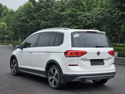 Volkswagen Touran 2019, 77000 км, за 10299.63 USD - фото 7
