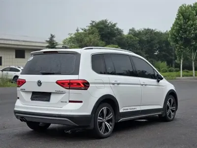 Volkswagen Touran 2019, 77000 км, за 10299.63 USD - фото 9