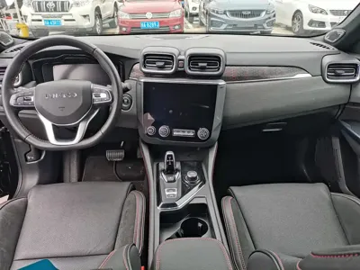 Lynk & Co 03 2019, 62000 км, за 5584.28 USD