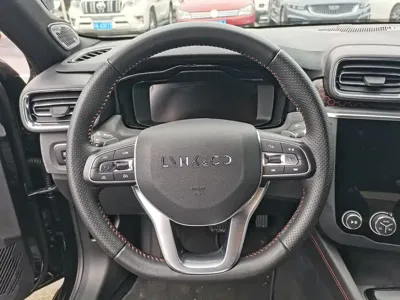 Lynk & Co 03 2019, 62000 км, за 5584.28 USD