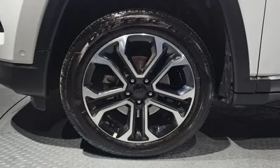 Jeep Compass 2022, 9787 км, за 16732.31 USD