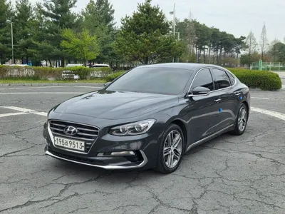 Hyundai Grandeur 2018, 203229 км, за 6039.12 USD