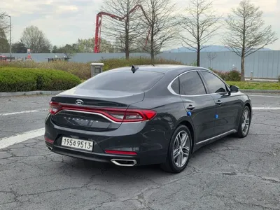 Hyundai Grandeur 2018, 203229 км, за 6039.12 USD