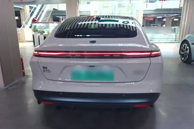 Nio ET5 2022, 70700 км, за 19518 USD - фото 9