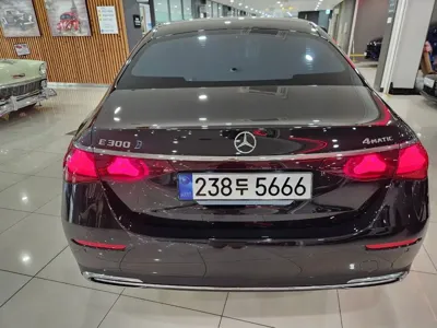 Mercedes-Benz E-Class 2025, 10870 км, за 50465.57 USD