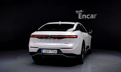 Toyota Crown 2023, 43795 км, за 28344.35 USD