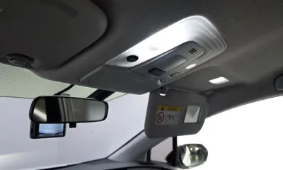 Toyota Prius 2017, 165742 км, за 7542.34 USD - фото 19