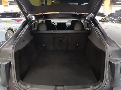 Tesla Model Y 2025, 10700 км, за 38985.24 USD - фото 19