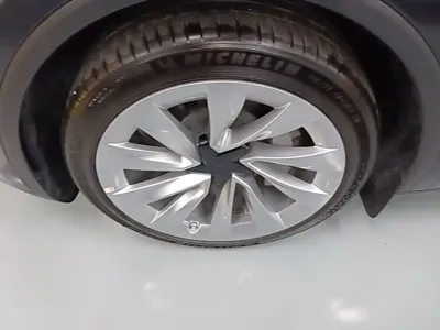Tesla Model Y 2025, 10700 км, за 38985.24 USD - фото 23