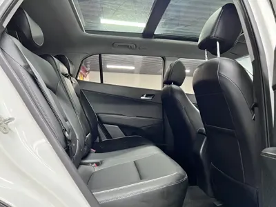 Hyundai ix25 2018, 60400 км, за 6621.41 USD - фото 10