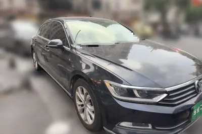 Volkswagen Magotan 2017, 90000 км, за 9445 USD
