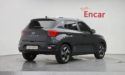Hyundai Venue 2020, 54893 км, за 9967.43 USD