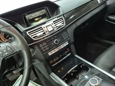 Mercedes-Benz E-Class 2016, 106090 км, за 7735.81 USD - фото 12