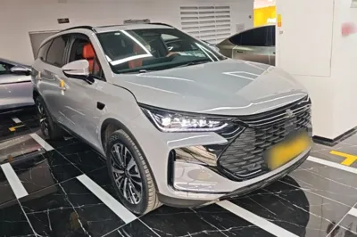 BYD Tang New Energy 2025, 5600 км, за 24603 USD