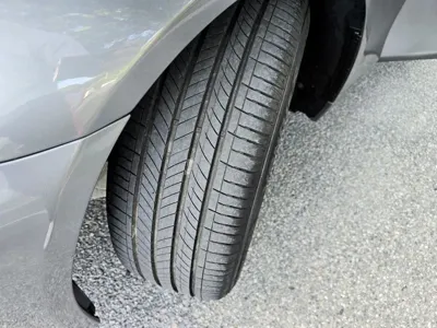 BMW 5-Series 2013, 200000 км, за 2930.26 USD