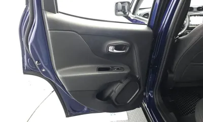 Jeep Renegade 2020, 61665 км, за 10097.73 USD - фото 25