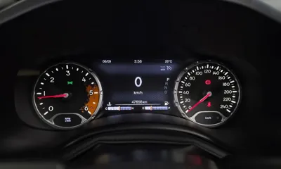 Jeep Renegade 2018, 47656 км, за 10233.69 USD - фото 8