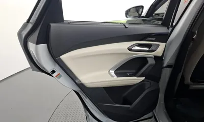 Audi Q5 2025, 1326 км, за 47166.15 USD - фото 25