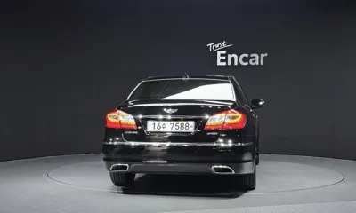 Hyundai Genesis 2012, 121458 км, за 4304.63 USD