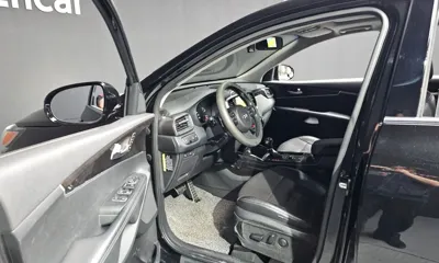 Kia Sorento 2016, 119866 км, за 8143.33 USD - фото 10