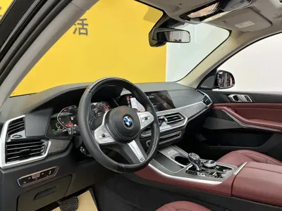 BMW X5 2023, 26000 км, за 57091.3 USD