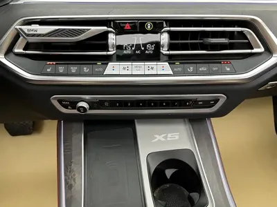 BMW X5 2023, 26000 км, за 57091.3 USD - фото 26