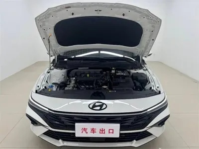 Hyundai Elantra 2023, 21000 км, за 15567.68 USD - фото 7