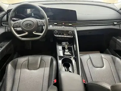 Hyundai Elantra 2023, 21000 км, за 15567.68 USD - фото 10