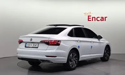 Volkswagen Jetta 2021, 52518 км, за 20282.12 USD