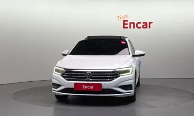 Volkswagen Jetta 2021, 52518 км, за 20282.12 USD