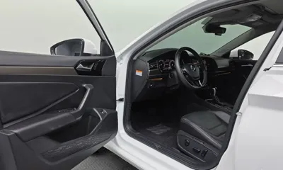 Volkswagen Jetta 2021, 52518 км, за 20282.12 USD - фото 10