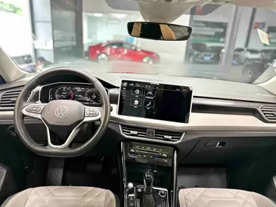 Volkswagen Tayron 2023, 26000 км, за 27121.37 USD - фото 21