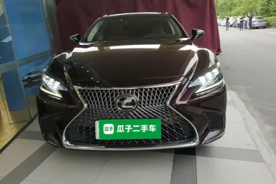 Lexus LS 2018, 112200 км, за 45671 USD