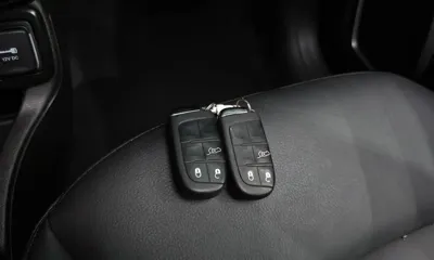 Jeep Renegade 2021, 51585 км, за 10293.17 USD - фото 18