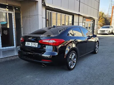 Kia K3 2013, 145760 км, за 4238.41 USD