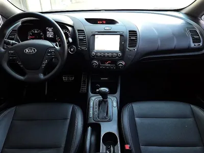 Kia K3 2013, 145760 км, за 4238.41 USD