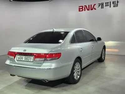 Hyundai Grandeur 2010, 71200 км, за 2560.06 USD - фото 6