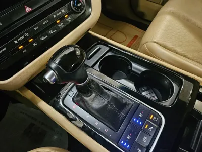 Kia Canival 2015, 142475 км, за 6892.48 USD - фото 10