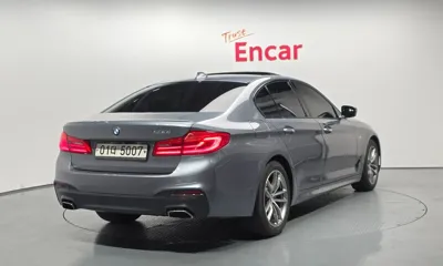 BMW 5-Series 2017, 110936 км, за 13680.61 USD