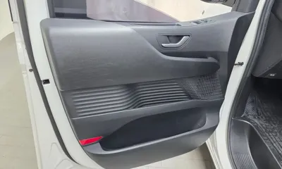 Hyundai Staria 2022, 59429 км, за 15276.6 USD - фото 24