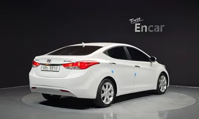 Hyundai Avante 2011, 103602 км, за 2992.46 USD