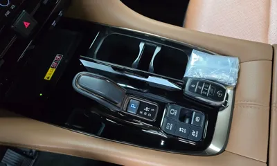 Toyota Alphard 2025, 27554 км, за 62776.53 USD - фото 9