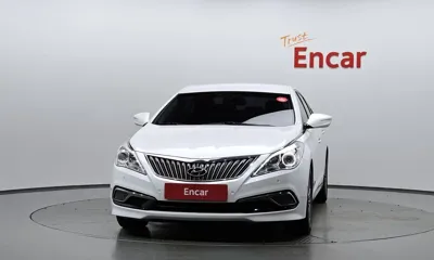 Hyundai Grandeur 2015, 113910 км, за 4532.32 USD