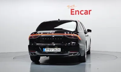 Hyundai Grandeur 2022, 93761 км, за 14873.09 USD